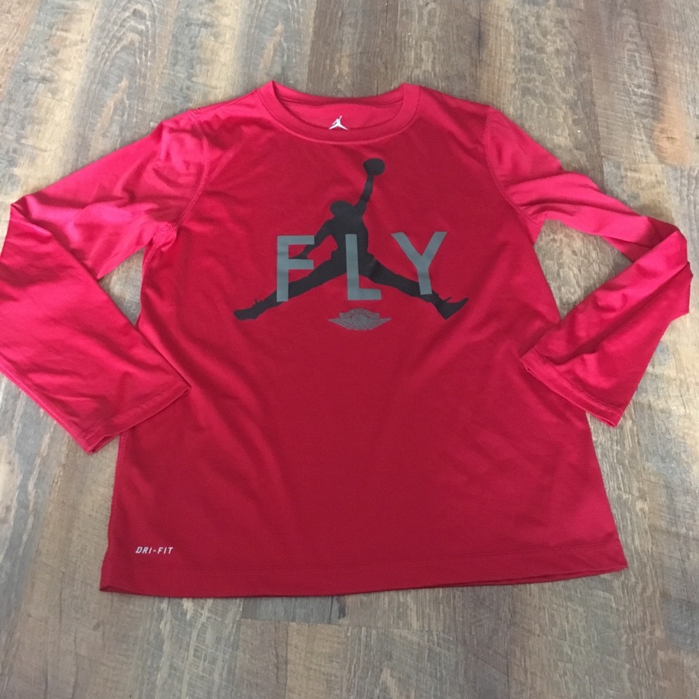 Nike air Jordan boys large Drifit shirt Jumpman